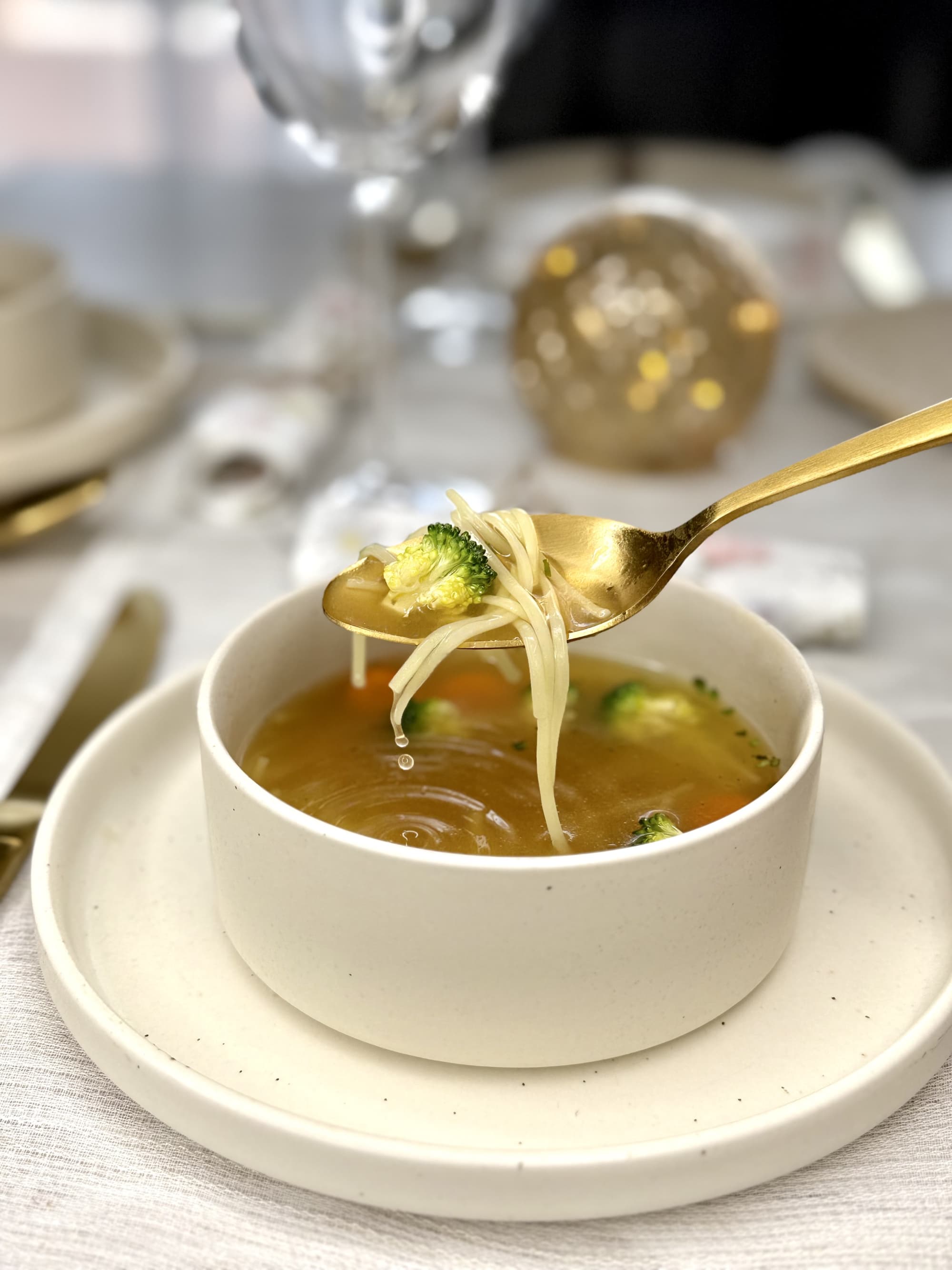 Povrtna juha sa rezancima